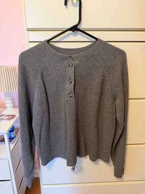 Old Navy Gray Knit Henley Pullover Sweater